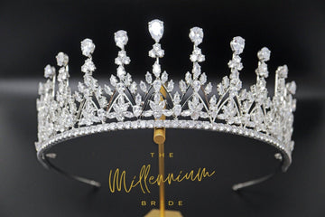Swarovski wedding tiara, bridal crown tiara, crystal wedding tiara, crystal bridal tiara, crystal wedding crown, tiara bride